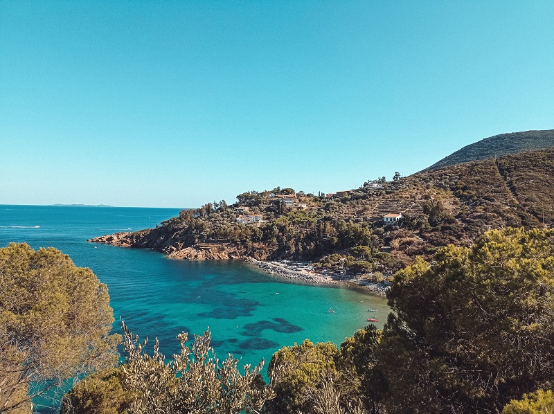 Desa Isola del Giglio