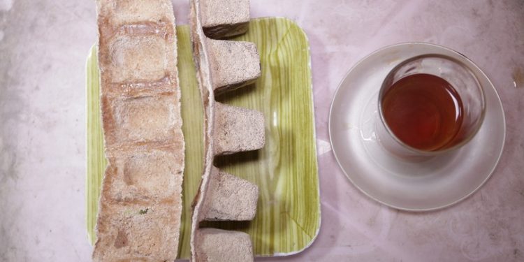 Sensasi Menikmati Sagu Bakar Khas Ambon