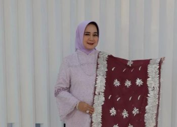 Penutup Kepala Maduaro, Kain Sulam Khas Lampung