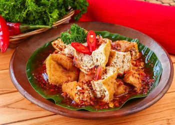 Sensasi Pedas dari Seporsi Tahu Gejrot