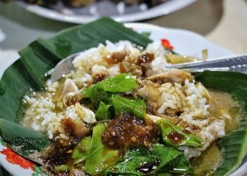 Kelezatan Nasi Pindang Kerbau khas Kudus