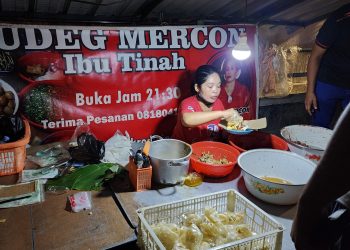 Gudeg Mercon Bu Tinah, Kuliner Pedas Yogyakarta