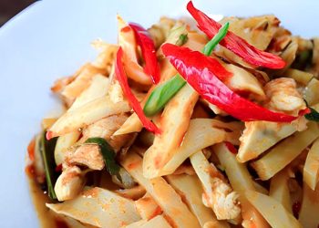 Gulai Santan Rebung Pedas, Hidangan Spesial Warga Muba