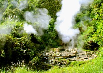 Kawah Kamojang, Destinasi Wisata Alam Memikat di Garut