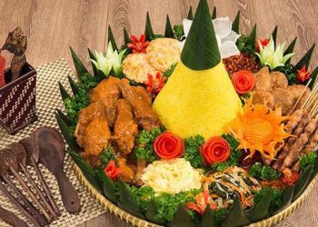 Nasi Tumpeng, Simbol Kebanggaan di Perayaan 17 Agustus