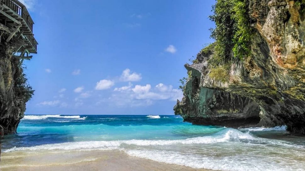 Pantai Suluban. I