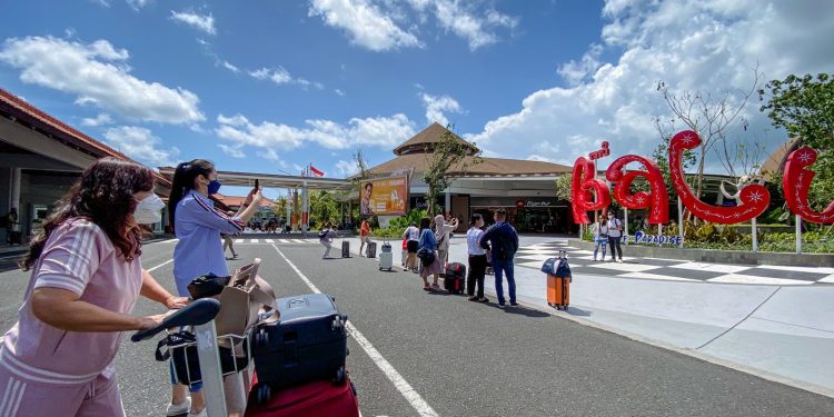 Pungutan Pajak Wisatawan Mancanegara ke Bali Segera Diberlakukan