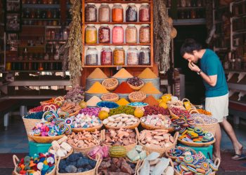 Berburu Merchandise khas Medan, Berikut 7 Rekomendasi Toko Oleh-oleh Pilihan