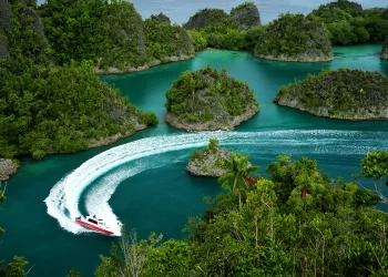 Raja Ampat Bisa Jadi Potensi Wisata Halal Dunia