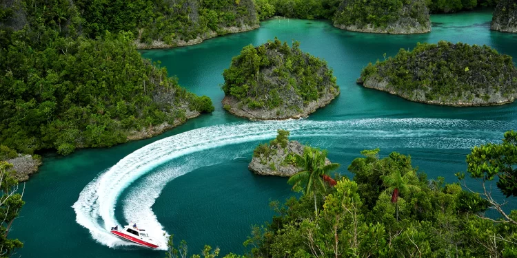 Raja Ampat Bisa Jadi Potensi Wisata Halal Dunia