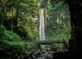 Menjelajahi Pesona Air Terjun Grojogan Sewu di Karanganyar
