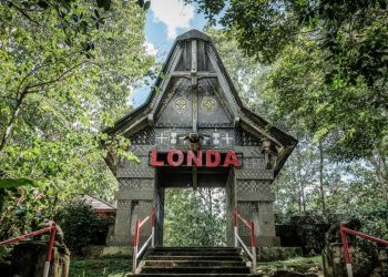 Objek Wisata Gua Londa Toraja Utara Dibuka Kembali Pascabanjir
