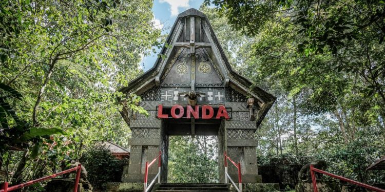 Objek Wisata Gua Londa Toraja Utara Dibuka Kembali Pascabanjir