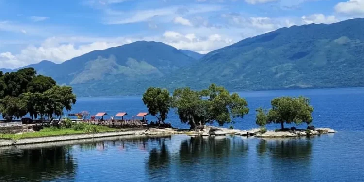 Danau Singkarak, Pesona Danau Terbesar di Sumatra Barat