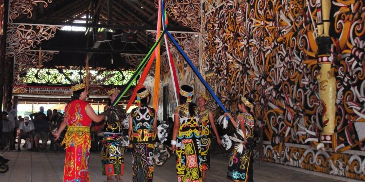 Pulau Kalimantan Menyimpan Jejak Budaya Menakjubkan