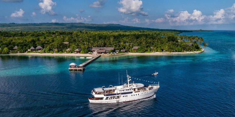 Menikmati Sensasi Ketenangan Sejenak di Pulau Hoga Wakatobi