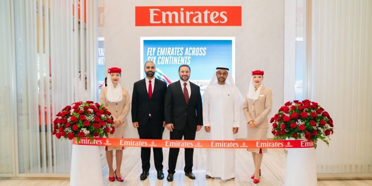 Emirates Resmikan Travel Store Pertama di Indonesia