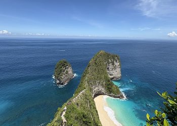 Sejarah Panjang Dibalik Keindahan Alam Nusa Penida
