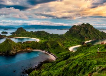 Taman Nasional Komodo Jadi Destinasi Wisata Terindah di Asia