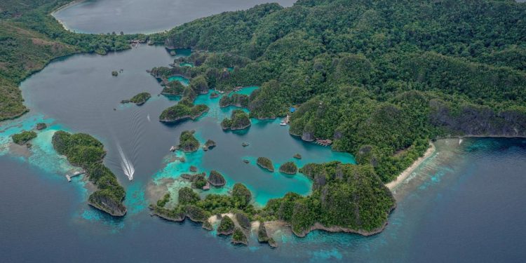 Pemerintah Berkomitmen Jaga Kenyamanan Wisatawan di Raja Ampat