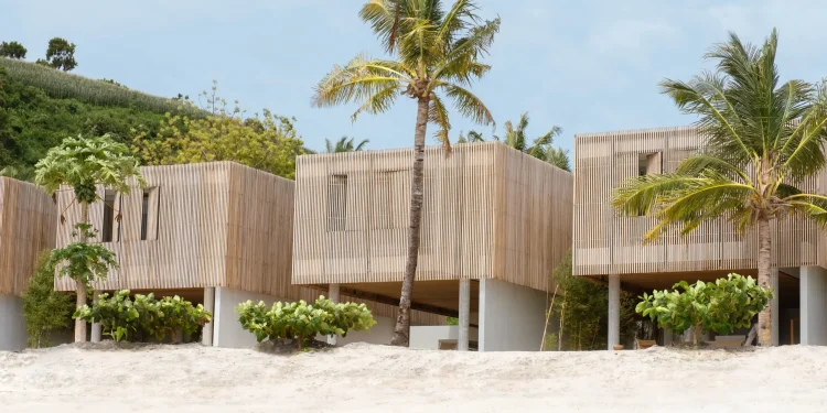 Innit Lombok, Istana Pasir Penuh Ketenangan